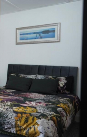 Gravesend comfort Stay , free Parking - Contractor friendly , families , etc